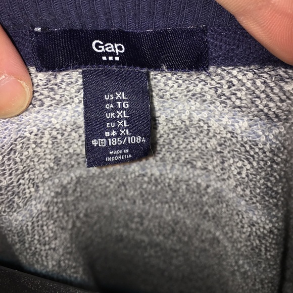Men’s XL GAP Crewneck Sweater - Picture 3 of 3